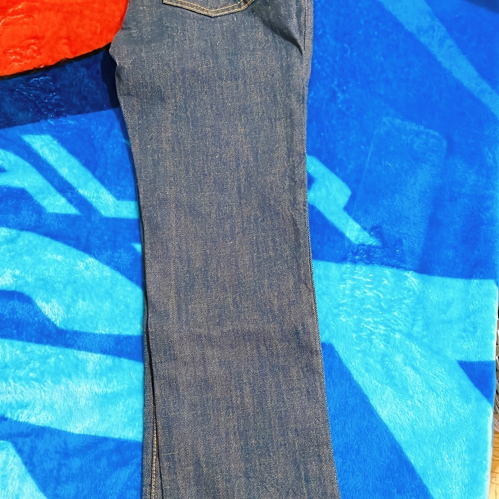 Jeans - Picture 2 of 3